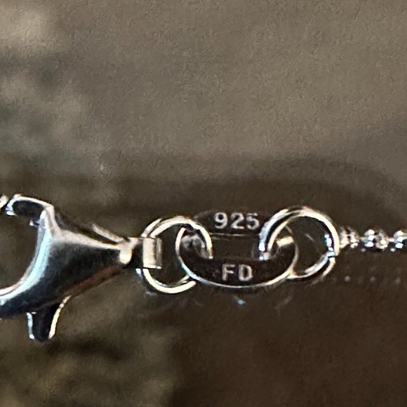 Sterling Silver CZ Cross and 18" Necklace NWT Bleu Sage - Picture 9 of 9